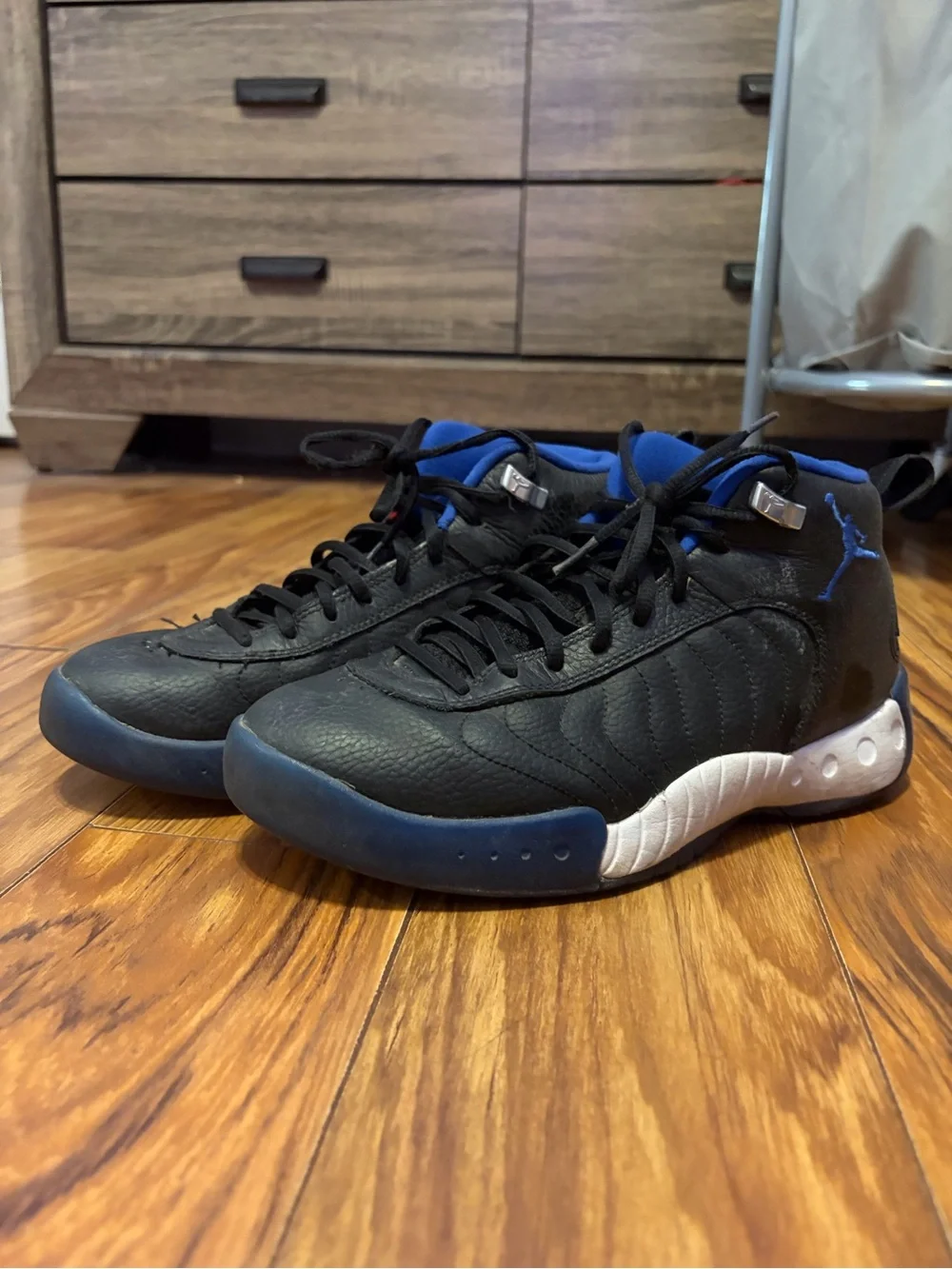 Jordan Men’s Black and Blue Retro Basketball Sneakers